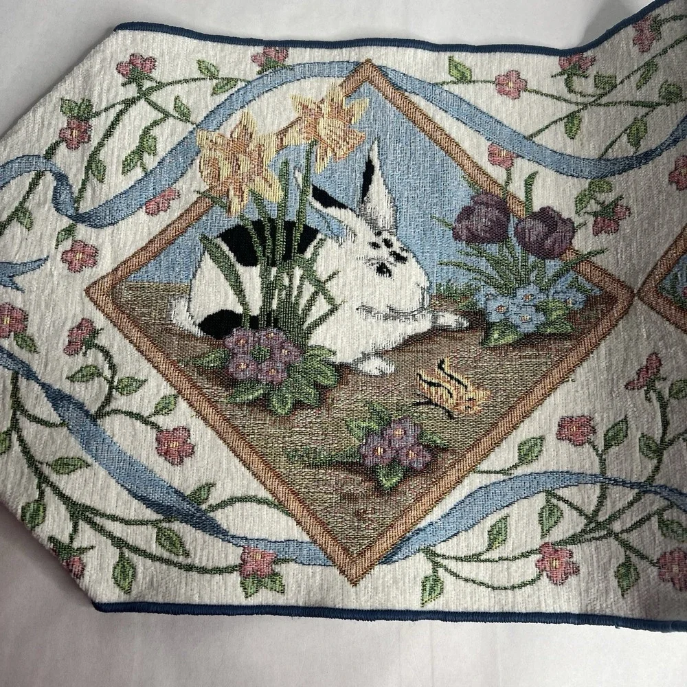 Easter Spring Bunny Rabbit‎ Table Runner 76